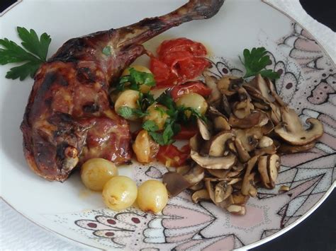 Cuisses de pintade aux raisins cuites au four