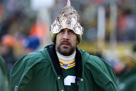 Aaron Rodgers Former Backup Claims Rodgers Believed Bizarre Conspiracy