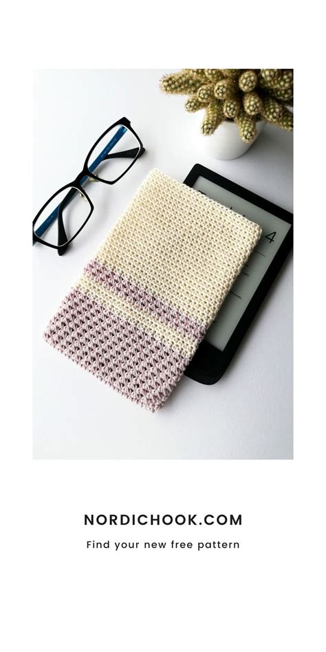 Free Crochet Pattern How To Make A Crochet E Reader Case In 2022