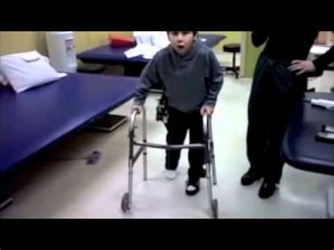 Untersuchung zur überprüfung der durchgängigkeit der tiefen beinvenen/ perforansvenen und zur funktionskontrolle der. Legg-Calve Perthes Disease - YouTube