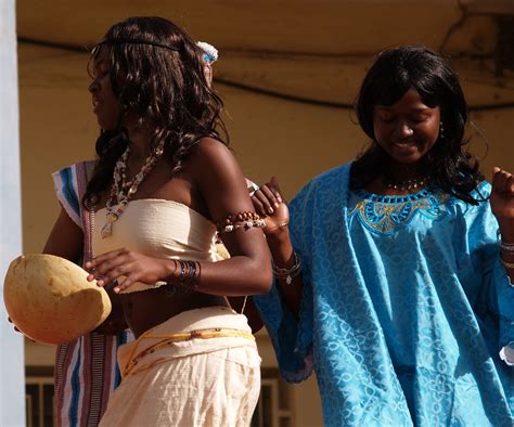 P4012784 Traditional Dress Sierra Leone Tjhaslam Flickr