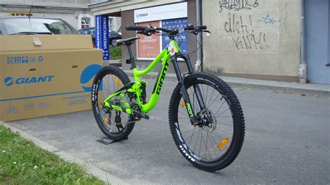 Trance doesn't care where the trail goes. Giant Trance 4 2018 | gawelp.com