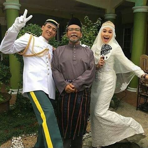 Seribu rindu episod 23 == === #seriburindu kisah irfan, seorang chef yang menyukai maisara sejak kecil. Tonton Sayangku Kapten Mukhriz 2016 Full Episod | Blog ...