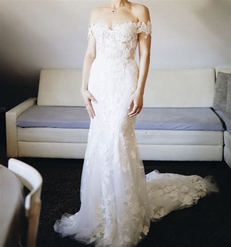Monique Lhuillier Willow Used Wedding Dress Save 44 Stillwhite