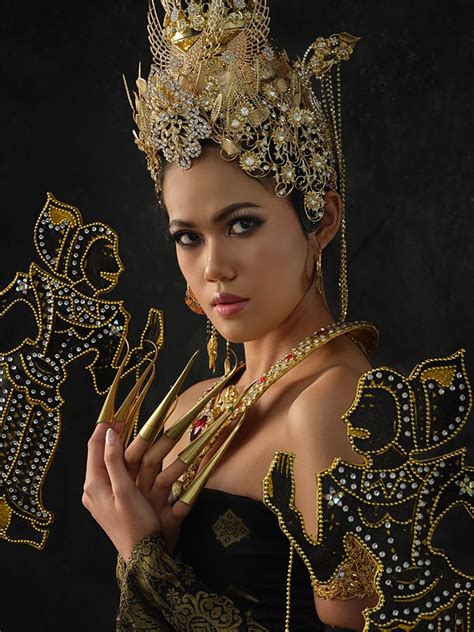@meldequanne miss grand malaysia 2019 / miss grand sabah 2019 tonight for the coronation of miss grand sabah 2020. Kostum Miss Grand Malaysia Tiru Identiti Indonesia? - Murai MY