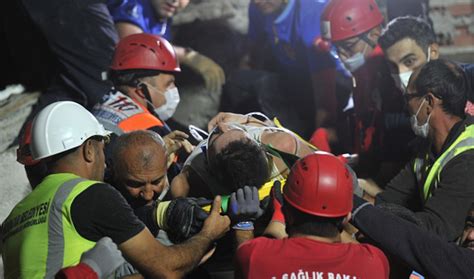 Suman 22 muertos y más de 800 heridos por sismo en Turquía Noticieros