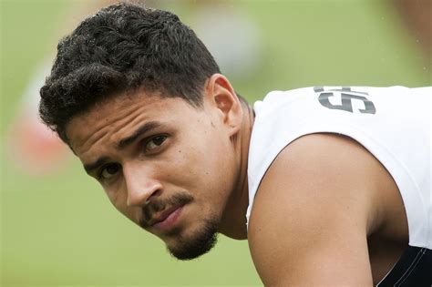 Lucas veríssimo da silva (born 7 july 1995), known as lucas veríssimo, is a brazilian footballer who plays for portuguese club benfica as a central defender. Lucas Veríssimo espera por fim de novela no Santos nesta ...