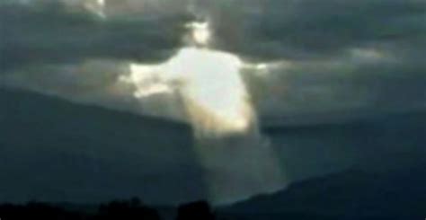 return of christ bizarre jesus like figure in argentinian skies sparks debate ibtimes india