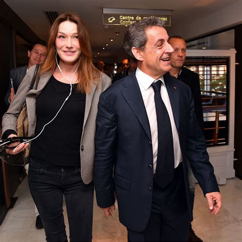 Nicolas Sarkozy Et Carla Bruni Leur Photo En Une De Paris Match Fait