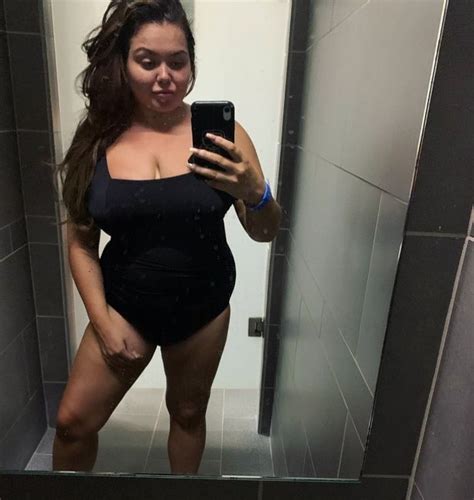 Scarlett Moffatt Fires Back At Body Shaming Trolls With Skintight Swimsuit Photo Irish Mirror