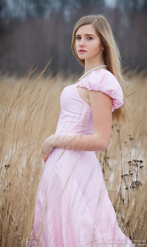 Photo Of A Natural Blond 17 Year Old Girl Photographed By Serhiy