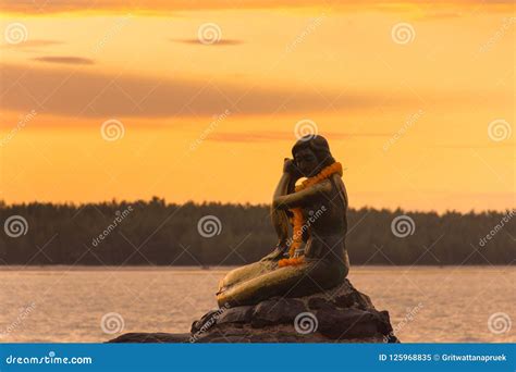 Songkhla Golden Mermaid Statue Editorial Image Image Of Fishtail