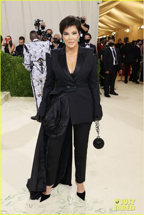 kris jenner gushes over kylie jenner s pregnancy at the 2021 met gala photo 4623279 kris