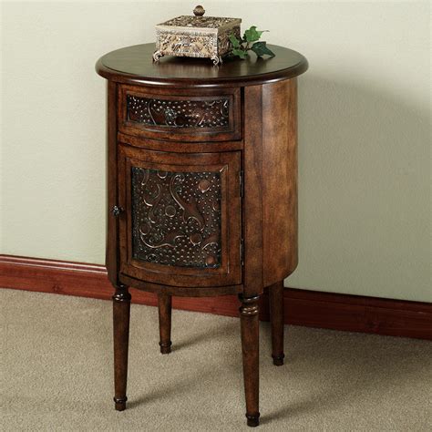 Start here for sourcing and advice. Tall Accent Table, A Stylish Item for Utilizing the Empty ...