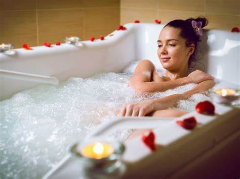 High temp Water Bath Vs Cold Water Bath - Which One Is Better According To Ayurveda