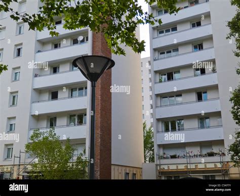 Public Housing Complex Hi Res Stock Photography And Images Alamy
