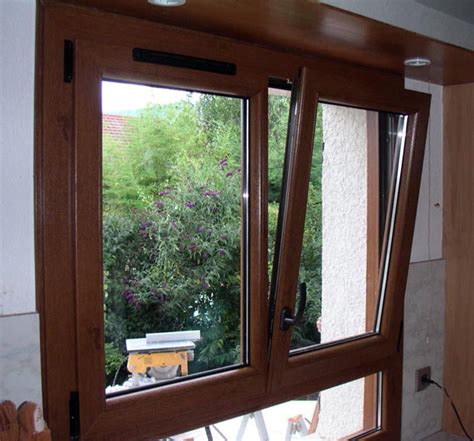 Publié le 1 avril 2021 par svasthacommunity. fenetre pvc imitation bois avec volet roulant - Les ...