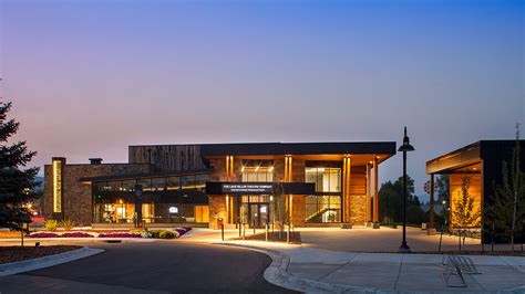 Silverthorne recreation center yakınlarında yapılacak şeyler. Silverthorne Performing Arts Center