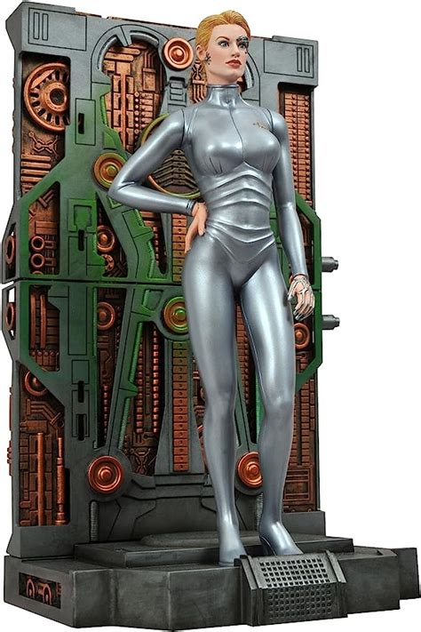Diamond Select Toys Femme Fatales Star Trek 7 Of 9 Pvc Statue Statues