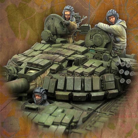 135 Resin Figure Model Kit Crew Of The Russian T 72 Tank Unassambled