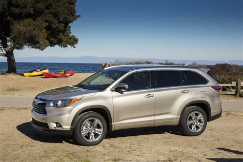 2015 Toyota Highlander Review Ratings Specs Prices And Photos The