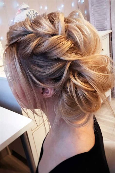 Hair styling adds a lot more natural beauty to a woman's direction. 21 Lovely Medium Length Hairstyles to Wear at Date Night ...