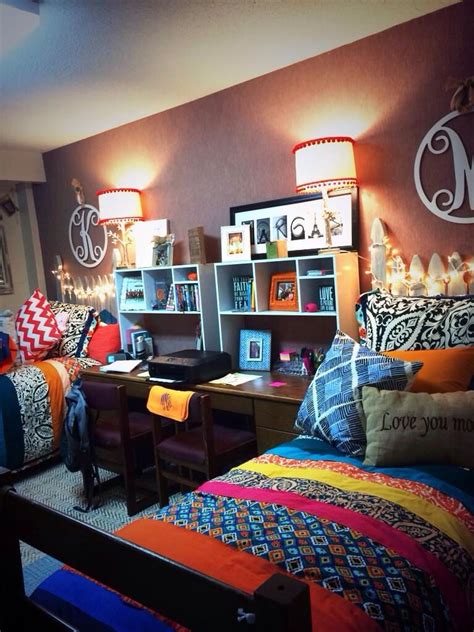 Auburn Dorm Room Love This Layout College Living College Decor Dorm