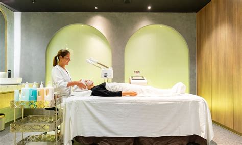 70 Minute Pamper Package Lan Spa Groupon