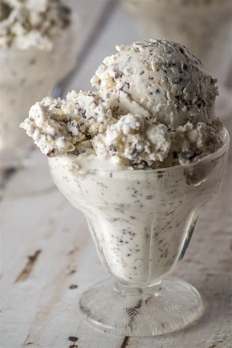 Heavenly pina colada ice cream. Homemade Ice Cream with Flake Chocolate (Sugar-free and ...