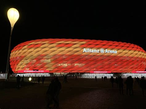 223 221 просмотр 223 тыс. Allianz Arena in 2020 | Allianz, Arena, Night