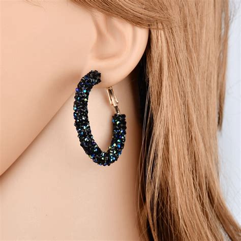 New Design Fashion Charm Austrian Crystal Hoop Earrings Geometric Round