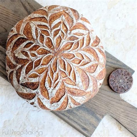 Unique Bread Scoring Designs By Anna Gabur | Bread scoring, Bread scoring designs, Artisan bread 