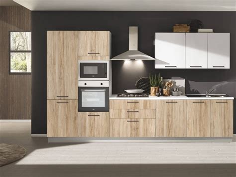 Hasta un 90% de descuento en cocina y comedor. OFFERTA Cucina lineare CUCINE STORE CORI misura 360cm ...