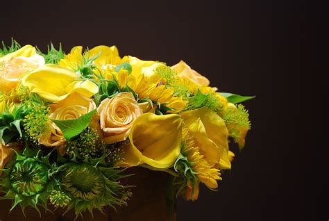 sunflowers roses and cala lilies by plaza flowers nyc cala lily rose flowers