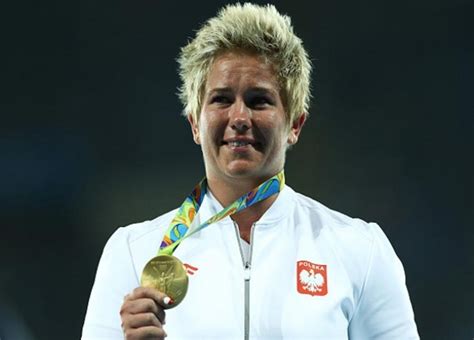 The european champion and olympic silver medallist beat the. Poland's Anita Wlodarczyk Breaks Own World Record To Win ...