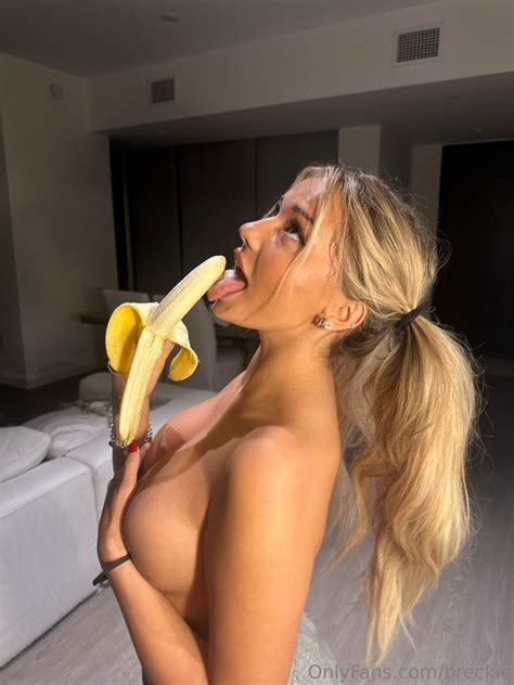Breckie Hill Leaked Her Show Body On Beach Porncheck Tv