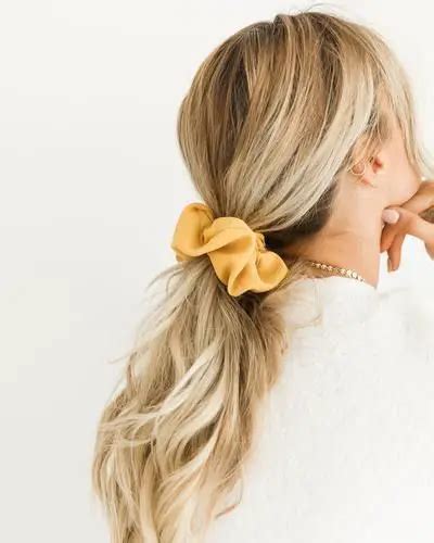 15 Vibrant Adorable Scrunchie Hairstyles In Different Styles Lifestyle