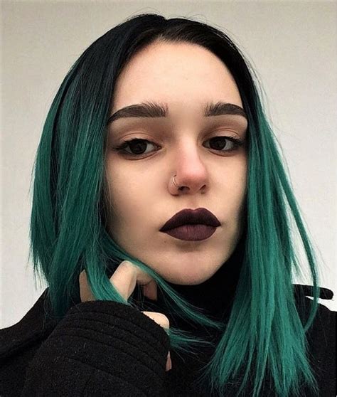 25 Green Hair Color Ideas You Have To See Straight