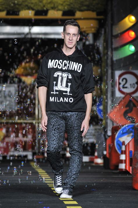 Moschino Ss16 Show Pictures Marie Claire
