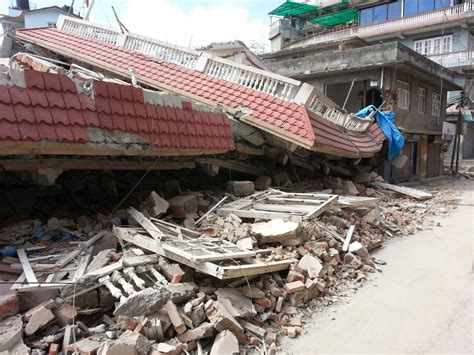 Medicine 2017 Devastating Photos Of Nepal Earthquake 2015