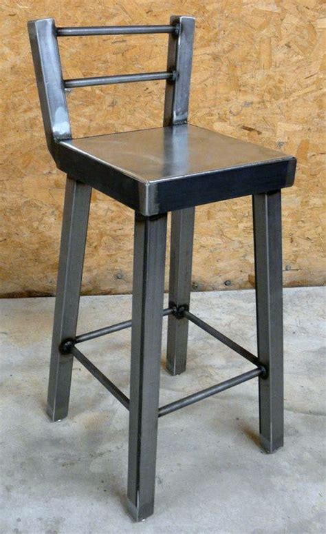 It?s veneered plywood shell can be in bleached oak, stained wenge or with. Idea by Wessel radyn on bar | Metal bar stools, Welded ...