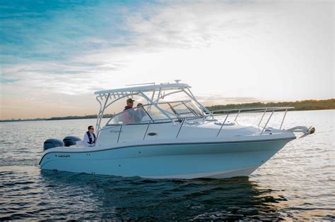 Ler,live well,eagle strats 128 fish finder,canopy top,2 new batteries,magnum motor guide foot operated ,trolling motor at front,everything like new. Used Century Boats For Sale in San Diego | Ballast Point ...