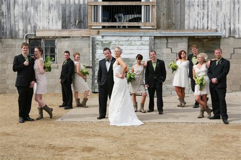 Wisconsin Farm And Barn Country Wedding Rustic Wedding Chic