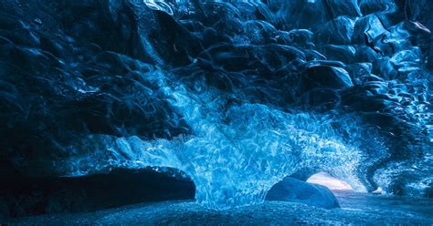 格安氷の洞窟ツアー｜南海岸の名瀑、氷河湖の見学付き（ホステル泊） Guide To Iceland
