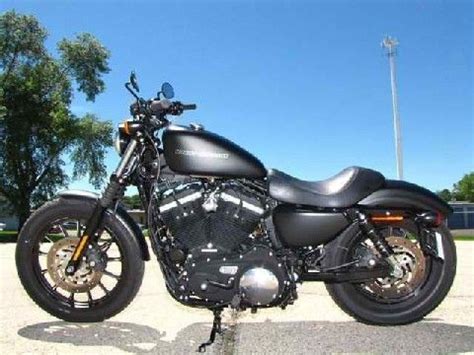 You could have picked any motorcycle video to watch 2010 IRON 883 Harley Davidson Sportster_Flat Black_Like ...