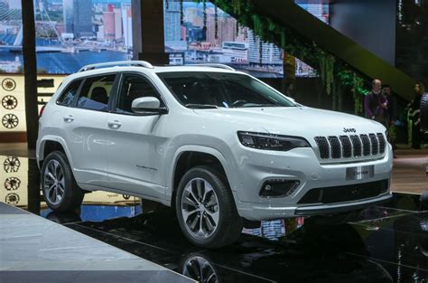 Jeep Confirms Baby Suv Pickup Grand Wagoneer Plus Evs By 2022 Autocar