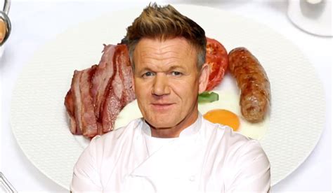 Hij bezit momenteel 35 restaurants over de hele wereld en heeft een vermogen van naar schatting bijna 60 miljoen euro. Gordon Ramsay Slated For Charging Huge Price For Tiny ...