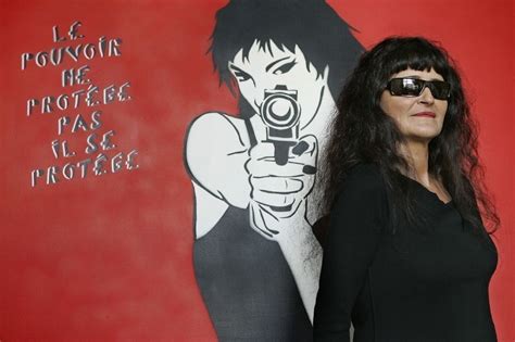 Mort de Miss Tic pionnière du street art à Paris cinq œuvres en