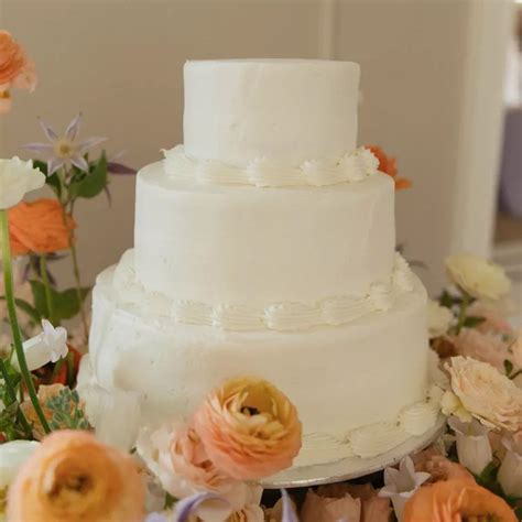 Everything to Know About Sam's Club Wedding Cakes