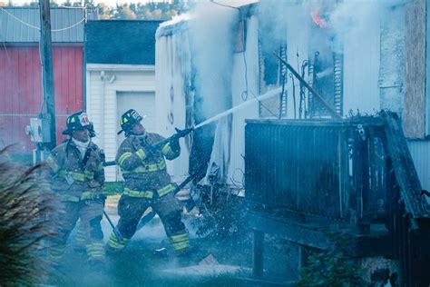 Vacant Mobile Home Goes Up In Flames